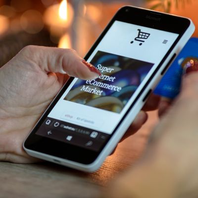 Using a mobile for e-commerce transactions